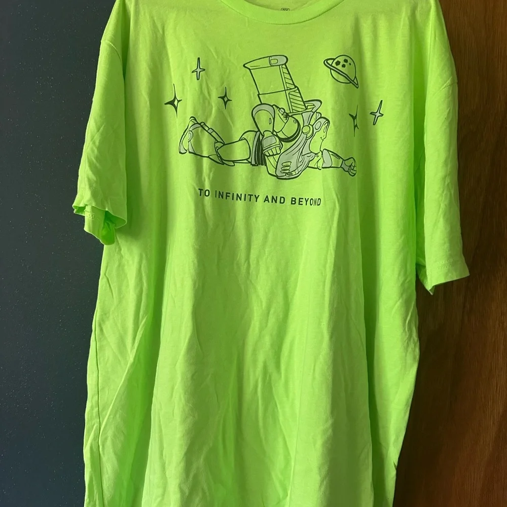 Bright Green Pixar Tee Buzz Lightyear - Picture 1 of 3